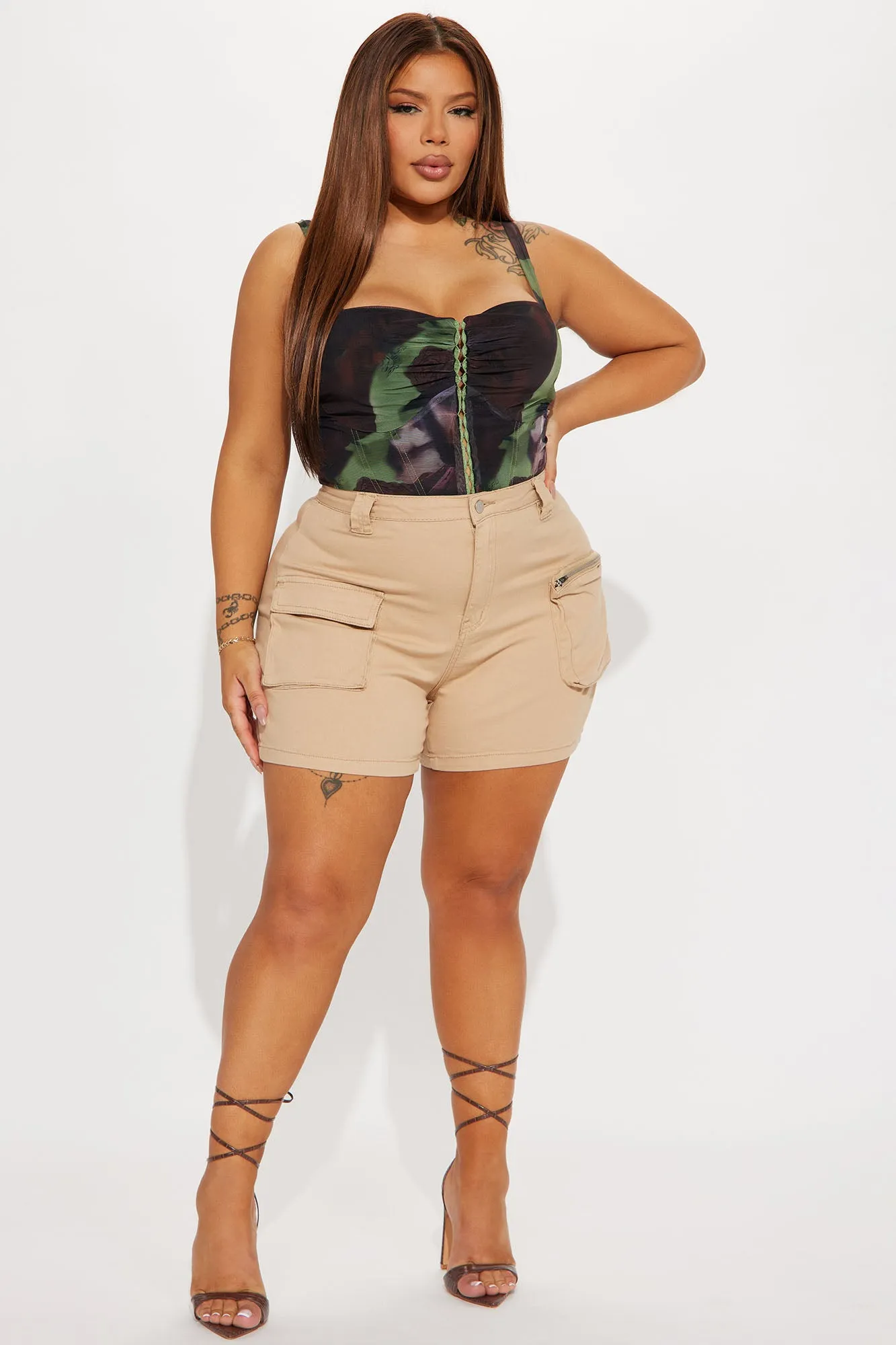 Back Alley Cargo Short. - Khaki