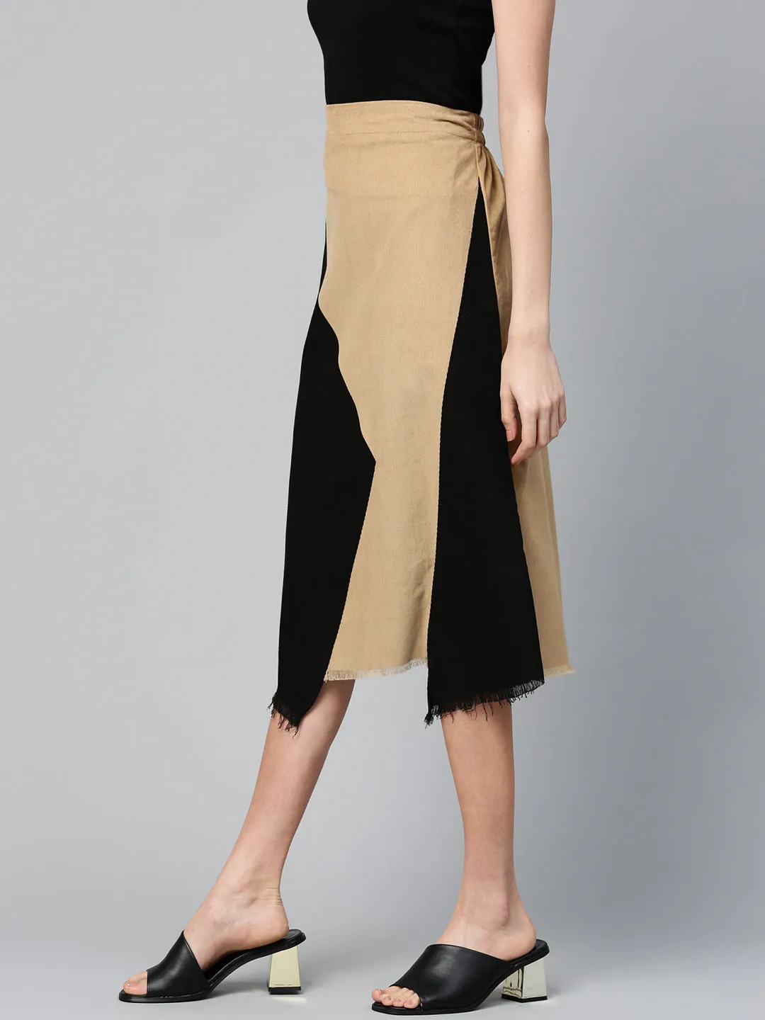 Black & Beige Colorblock Asymmetric Skirt