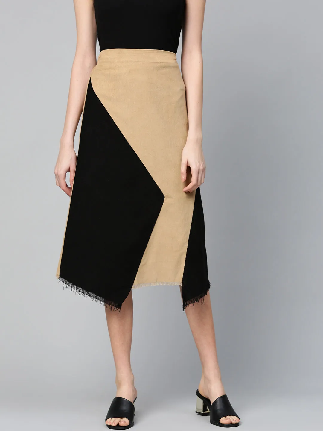 Black & Beige Colorblock Asymmetric Skirt