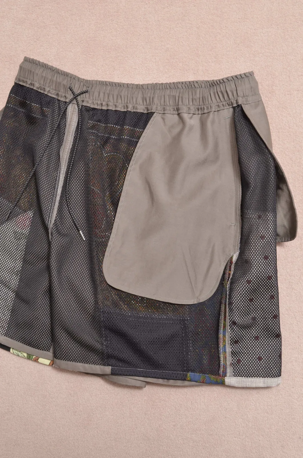 CUT AND CONNECTED C/C/L SHORTS /KHAKI