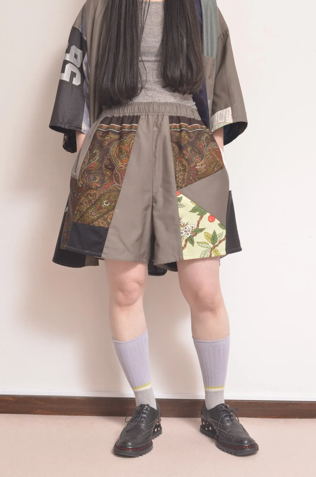 CUT AND CONNECTED C/C/L SHORTS /KHAKI