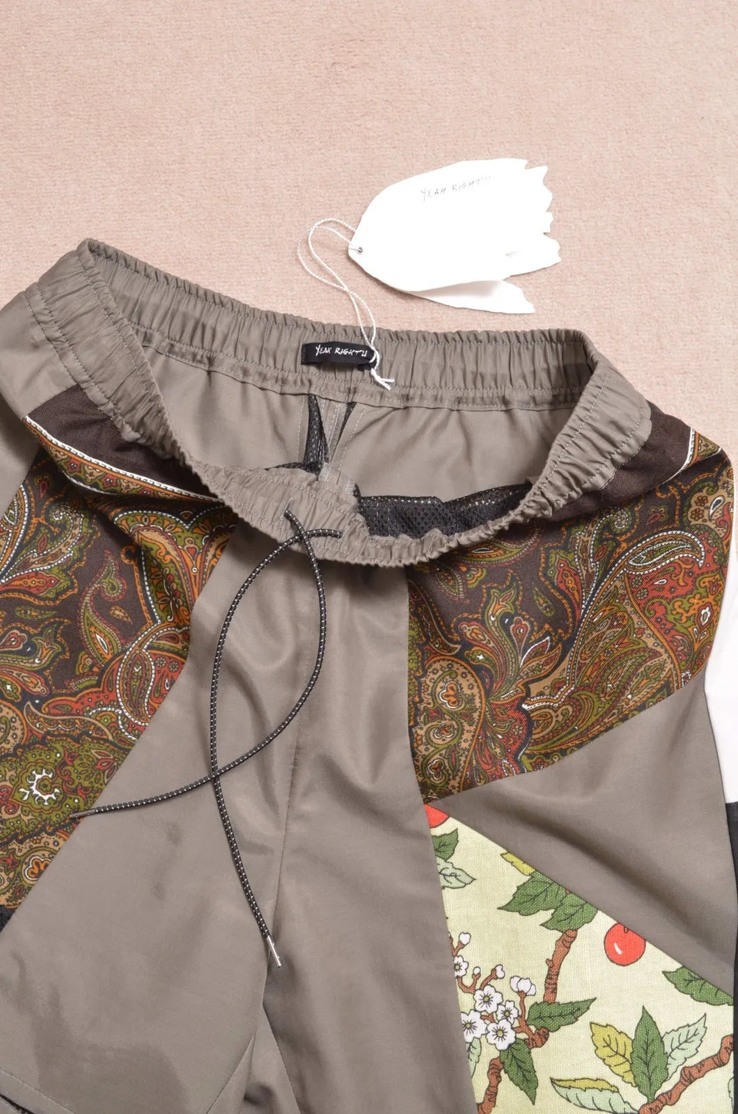 CUT AND CONNECTED C/C/L SHORTS /KHAKI