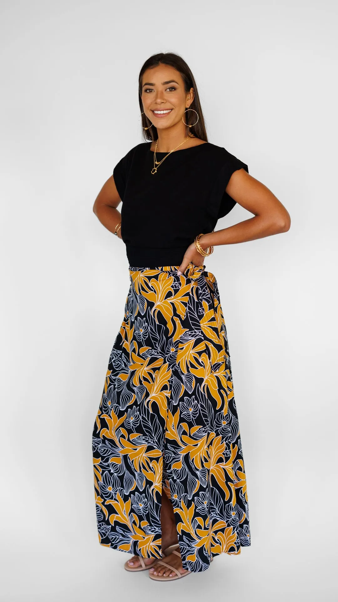 Kalei Skirt / Tropical Black