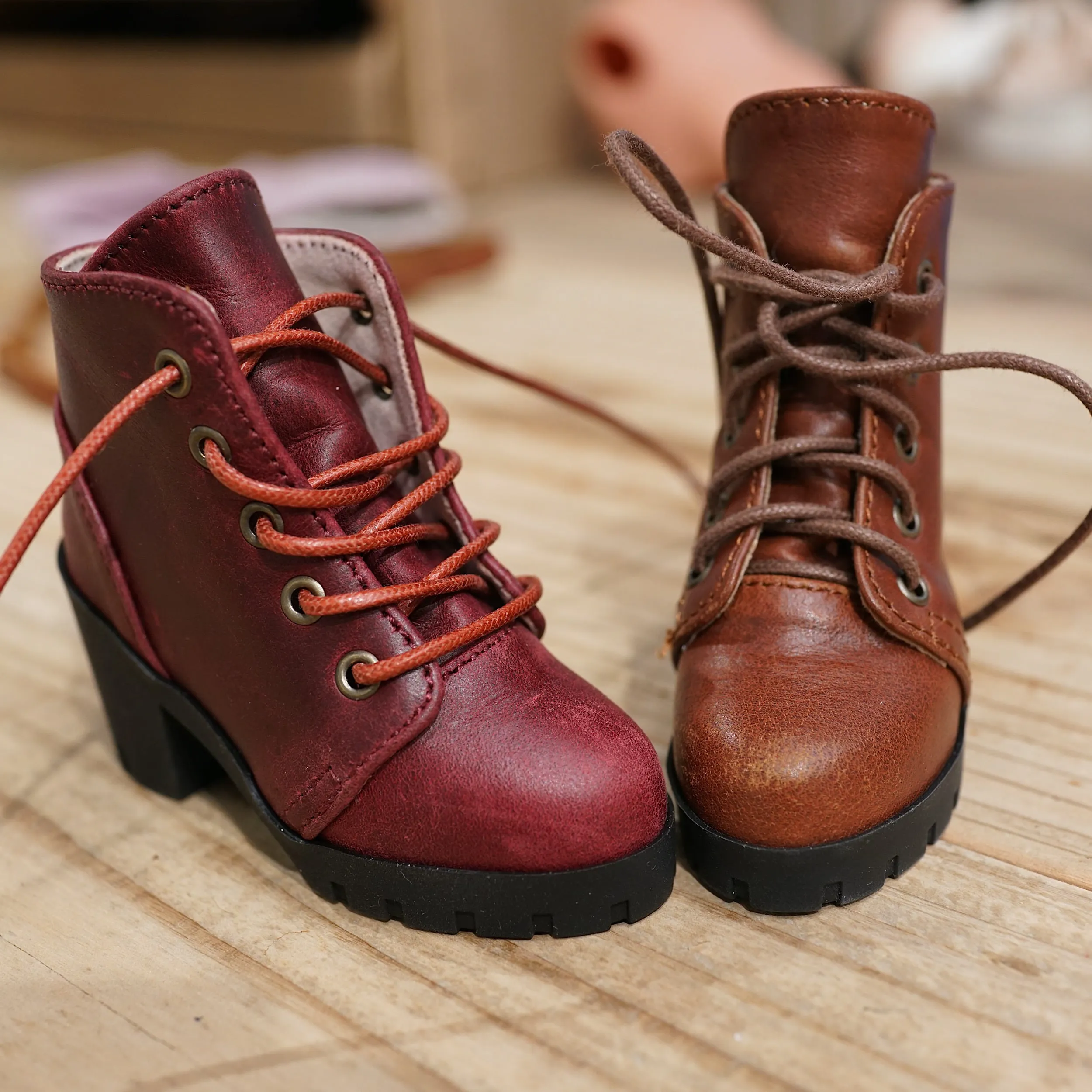 Lace Boots (Brown)