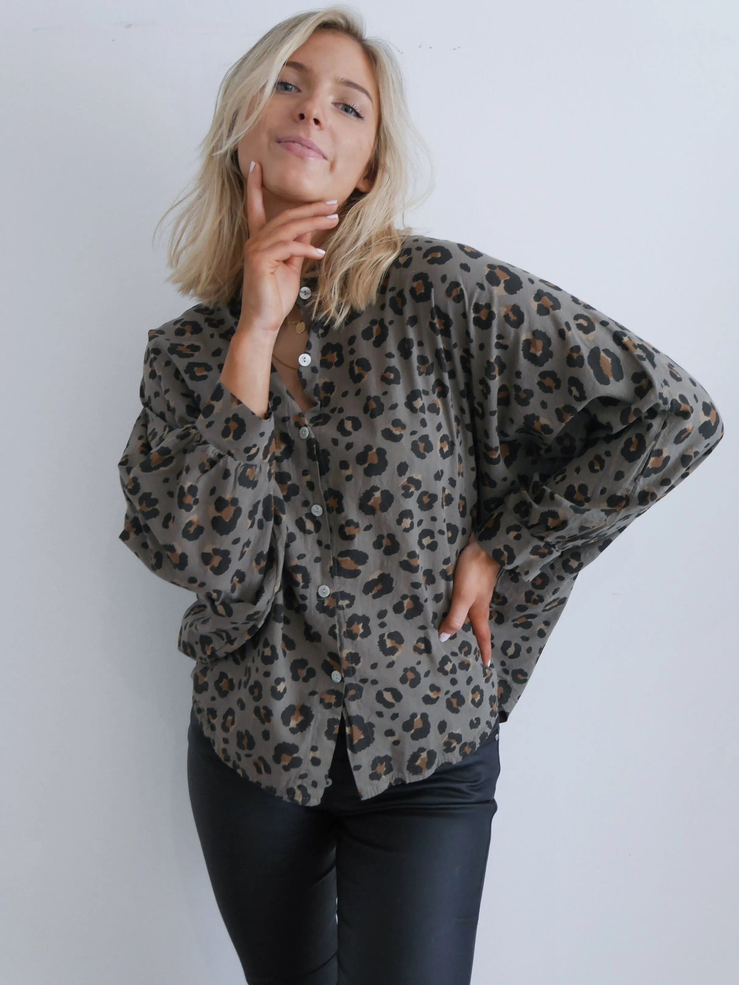 Leona Blouse Chocolate