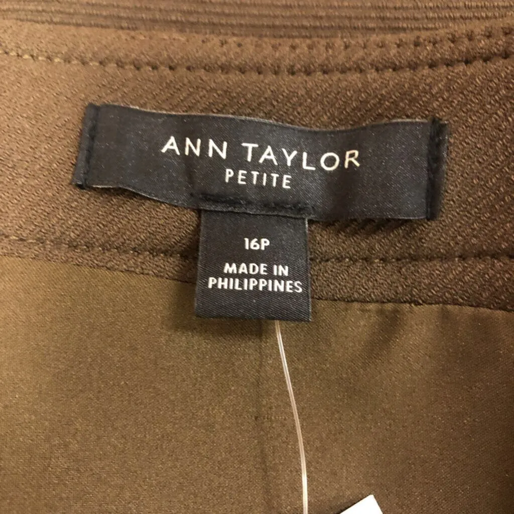 NWT ANN TAYLOR ARMY GREEN BUTTON SKIRT SIZE 16P TC3