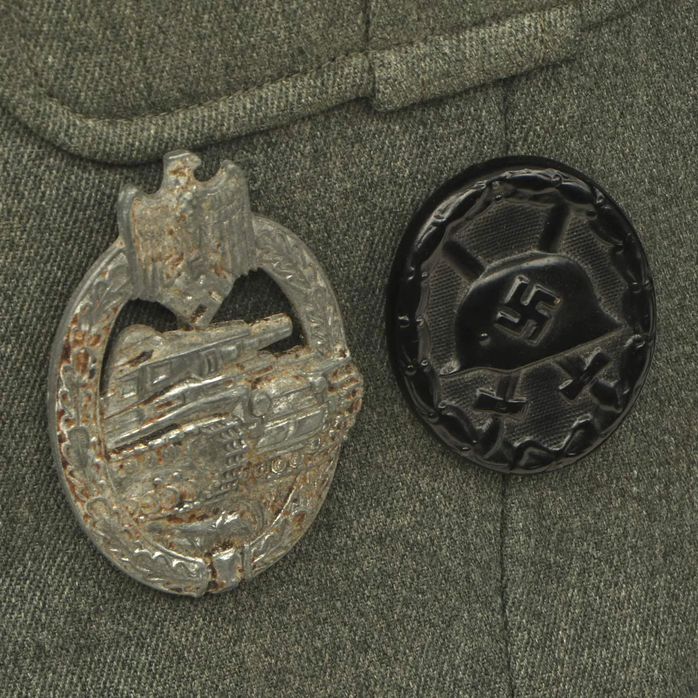 Original German WWII Panzer Tank Officer M40 Feldbluse with Badges - Dated 1942