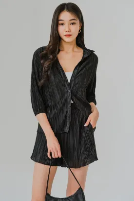 Plisse Perfection Top (Black)